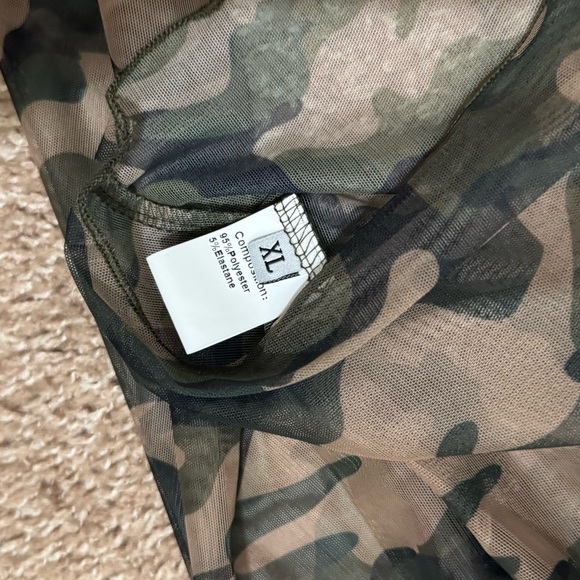 SHEIN Camouflage Mesh Crop Top - Picture 3 of 3
